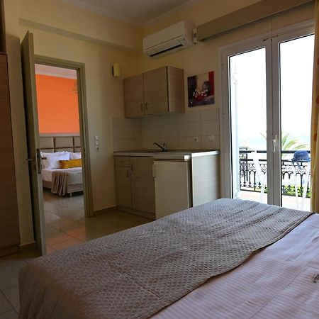 Nadia'S Studios & Apartments In Argasi, Sea-View Екстериор снимка