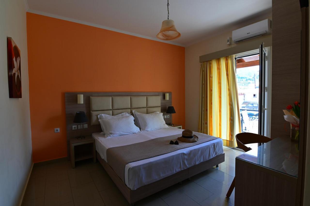 Nadia'S Studios & Apartments In Argasi, Sea-View Екстериор снимка
