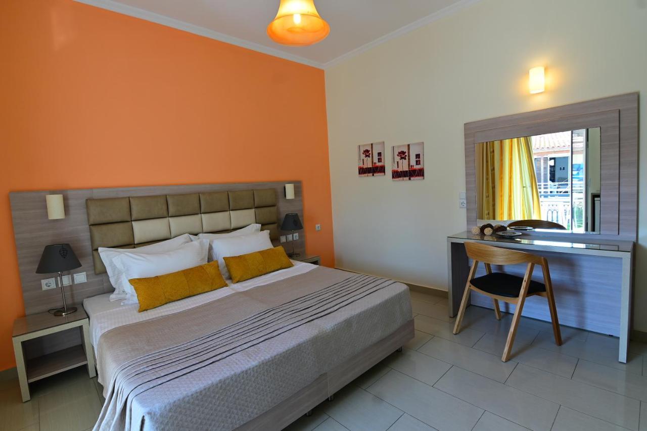 Nadia'S Studios & Apartments In Argasi, Sea-View Екстериор снимка